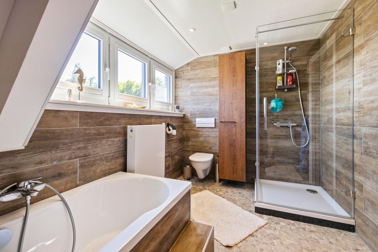 Vrijstaande woning te koop: Willem de Mérodelaan 16, Spijk