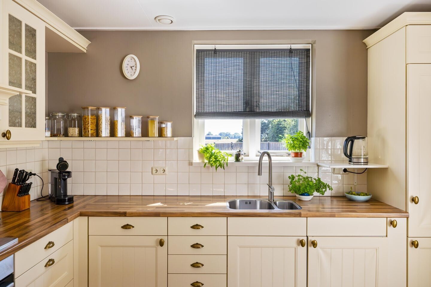 Vrijstaande woning te koop: Willem de Mérodelaan 16, Spijk