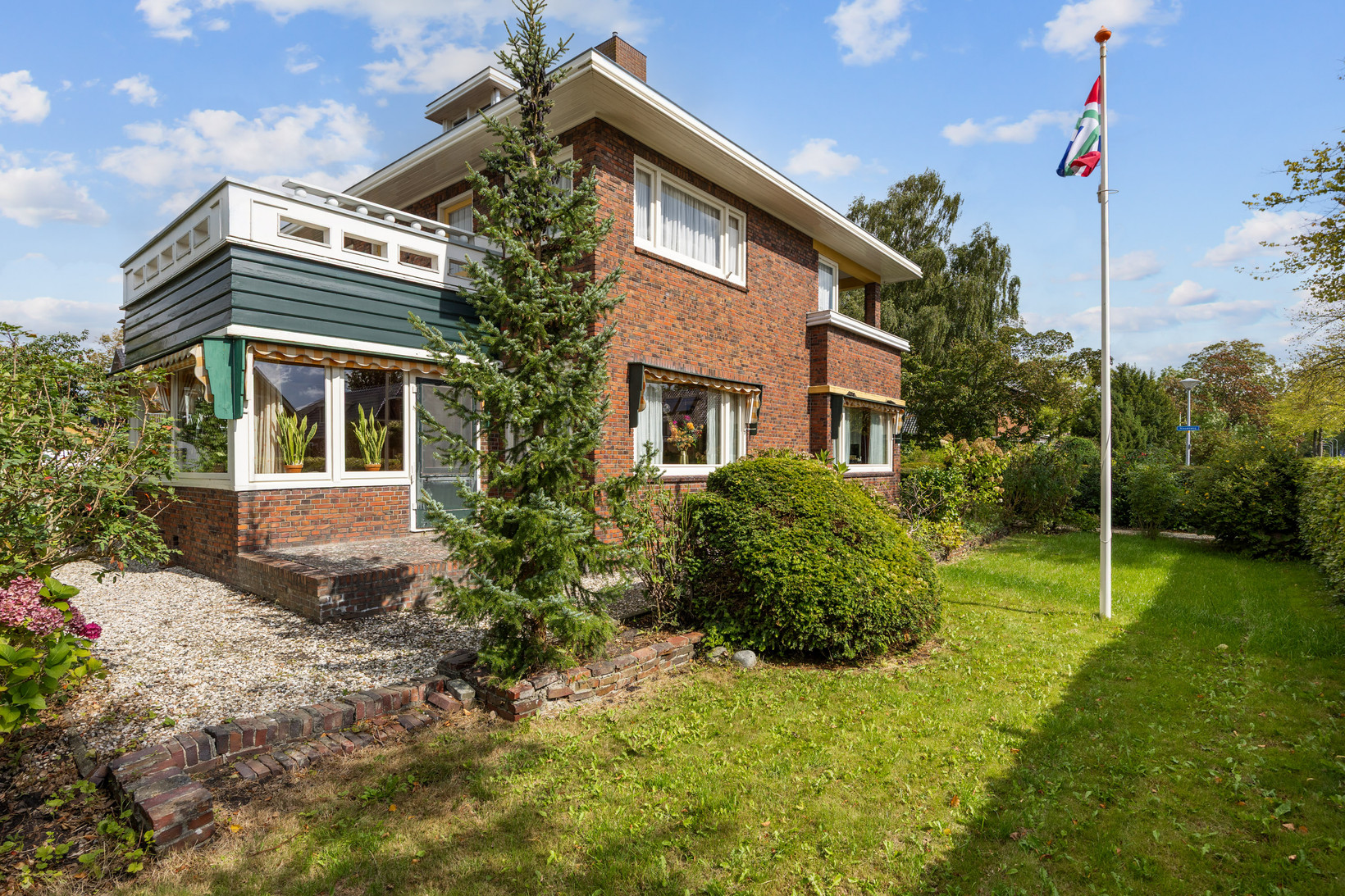 Vrijstaande woning te koop: Molenweg 20, Loppersum