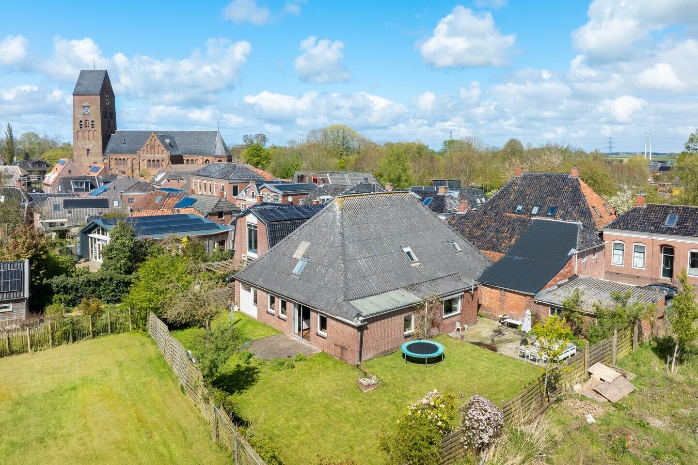 Vrijstaande woning te koop: Hoofdstraat 20, Stedum