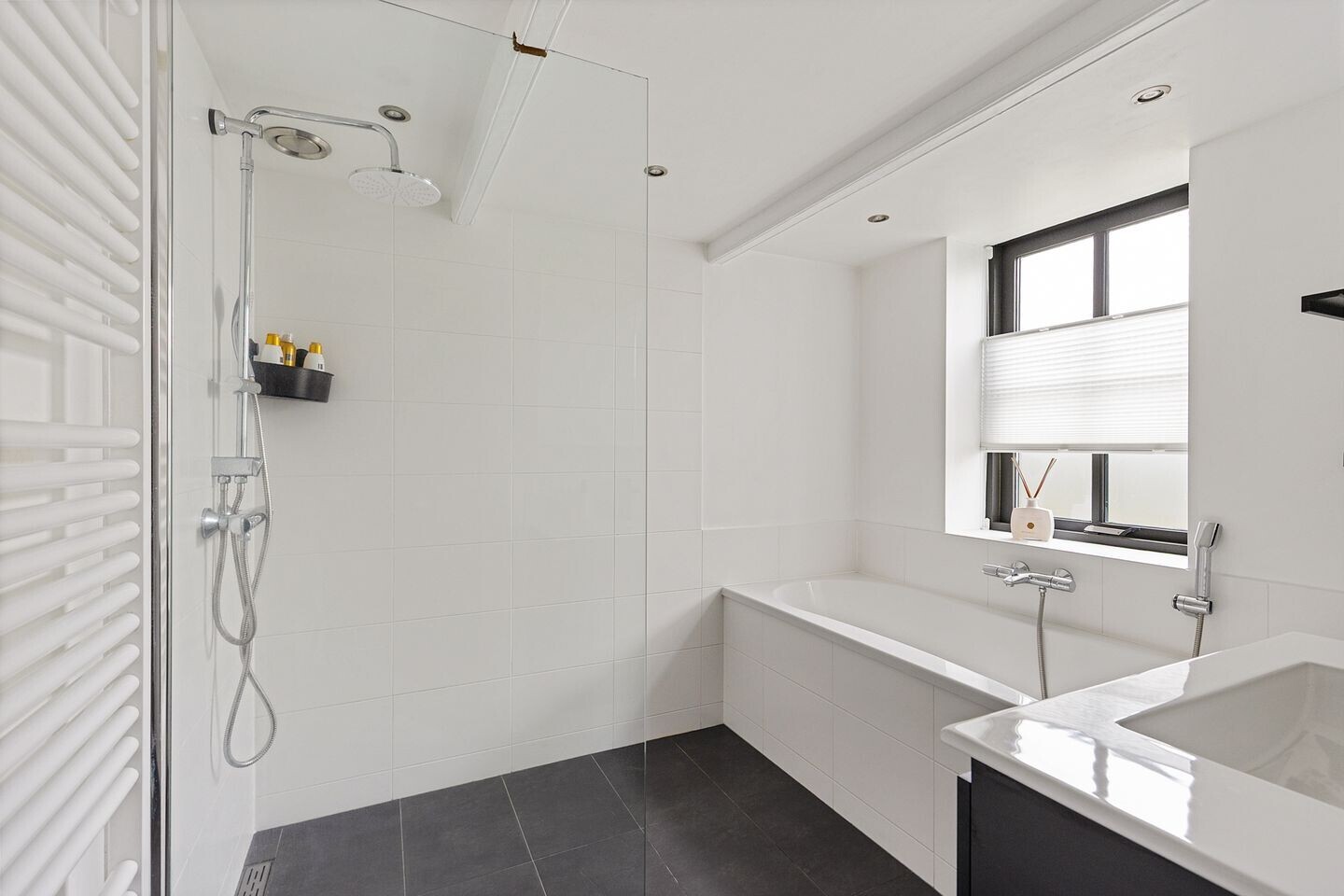 Vrijstaande woning te koop: Weverijweg 5, Garsthuizen