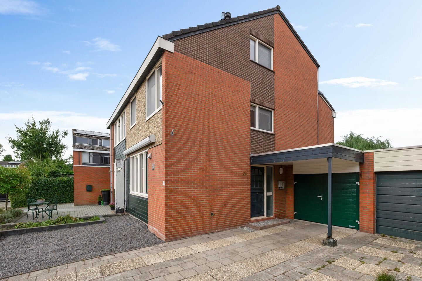 Tussenwoning te koop: Klaverweide 36, Delfzijl