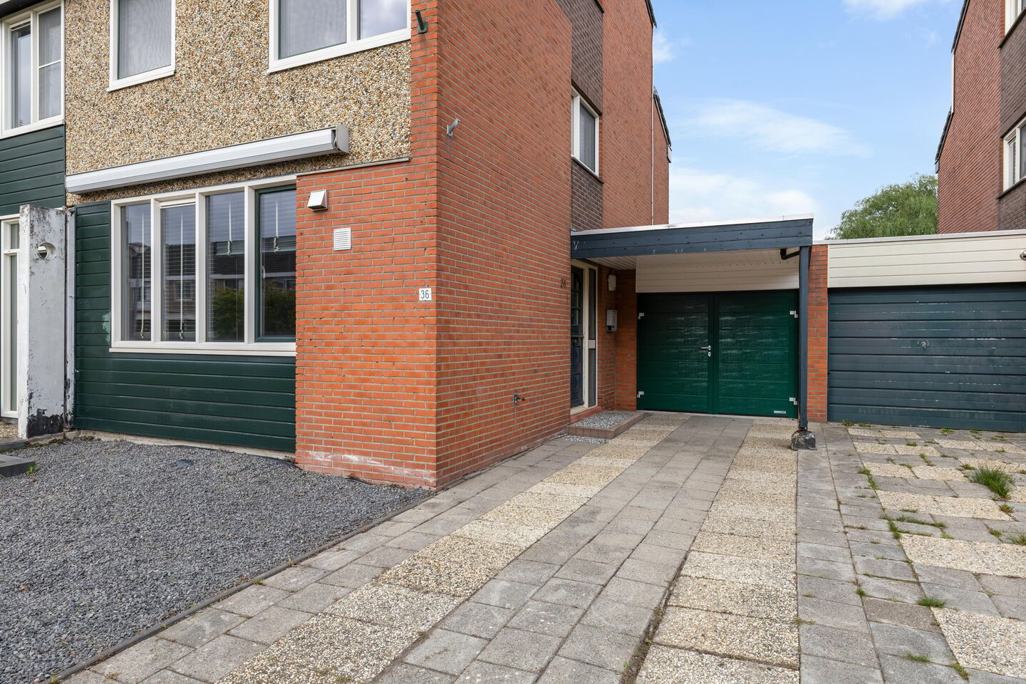 Tussenwoning te koop: Klaverweide 36, Delfzijl