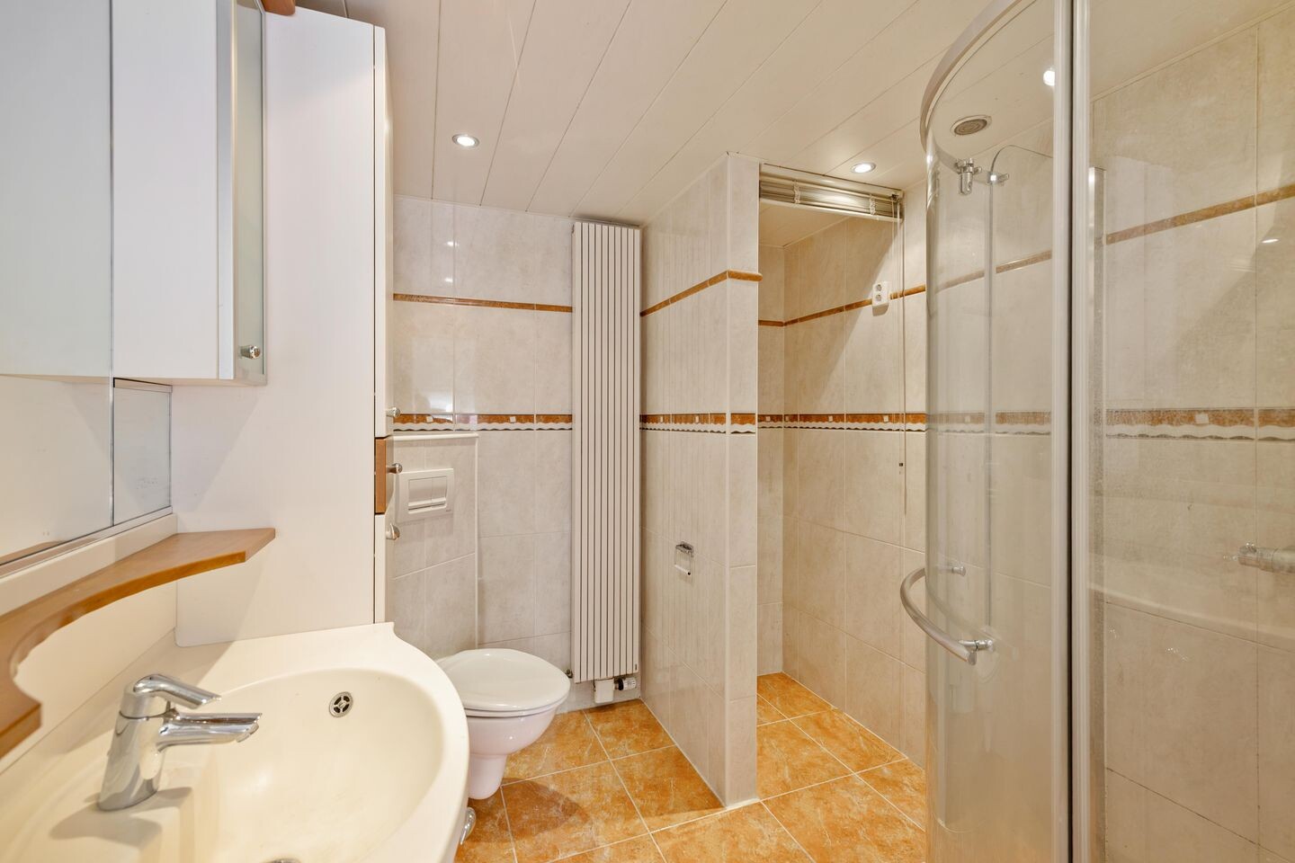 Tussenwoning te koop: Klaverweide 36, Delfzijl