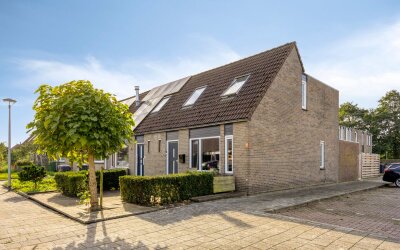 Hoenderhof 16