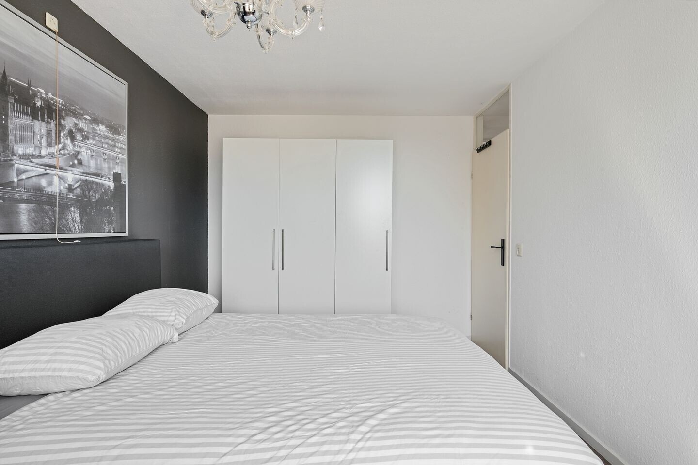 Tussenwoning te koop: Zwaluwoever 12, Delfzijl