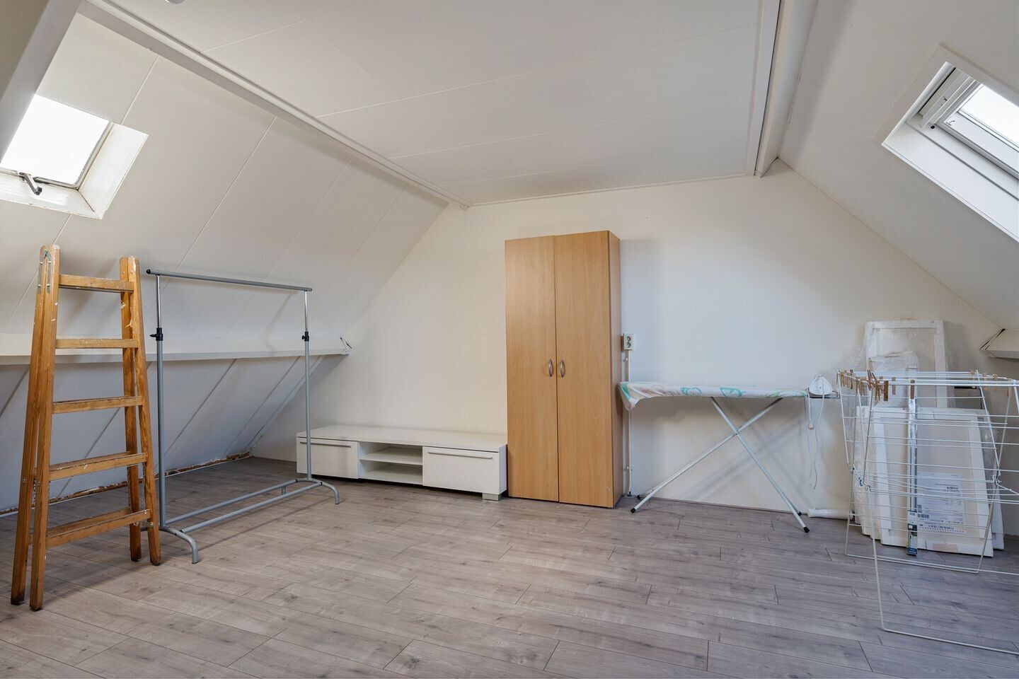 Tussenwoning te koop: Zwaluwoever 12, Delfzijl