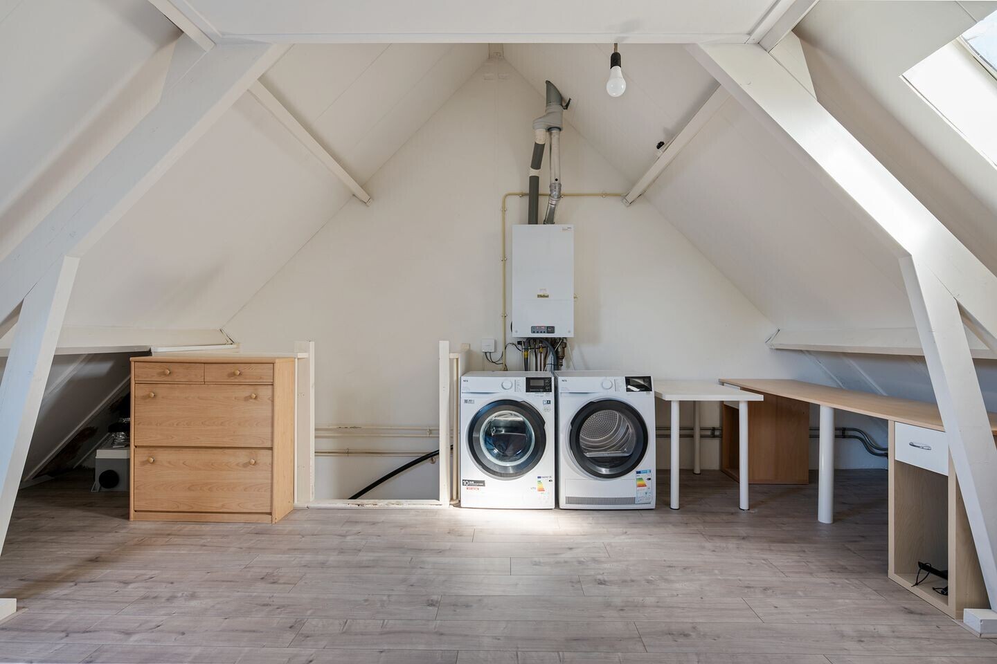 Tussenwoning te koop: Zwaluwoever 12, Delfzijl
