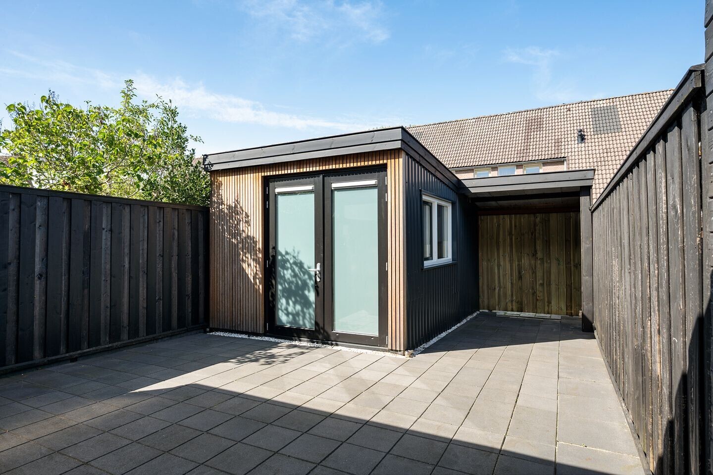 Tussenwoning te koop: Zwaluwoever 12, Delfzijl