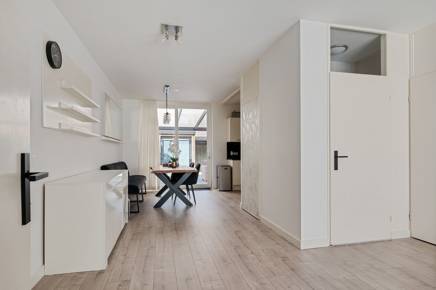 Tussenwoning te koop: Zwaluwoever 12, Delfzijl