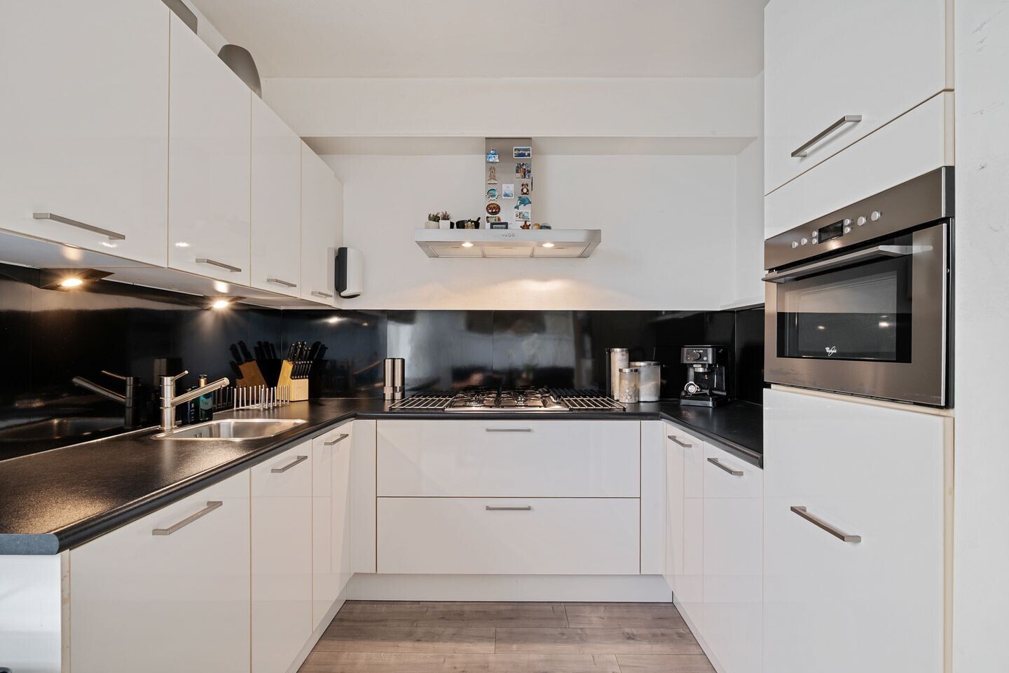 Tussenwoning te koop: Zwaluwoever 12, Delfzijl