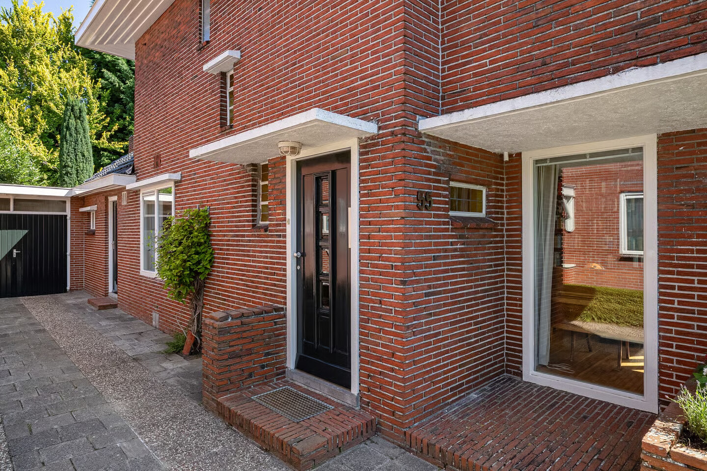 Tussenwoning te koop: Uitwierderweg 55, Delfzijl