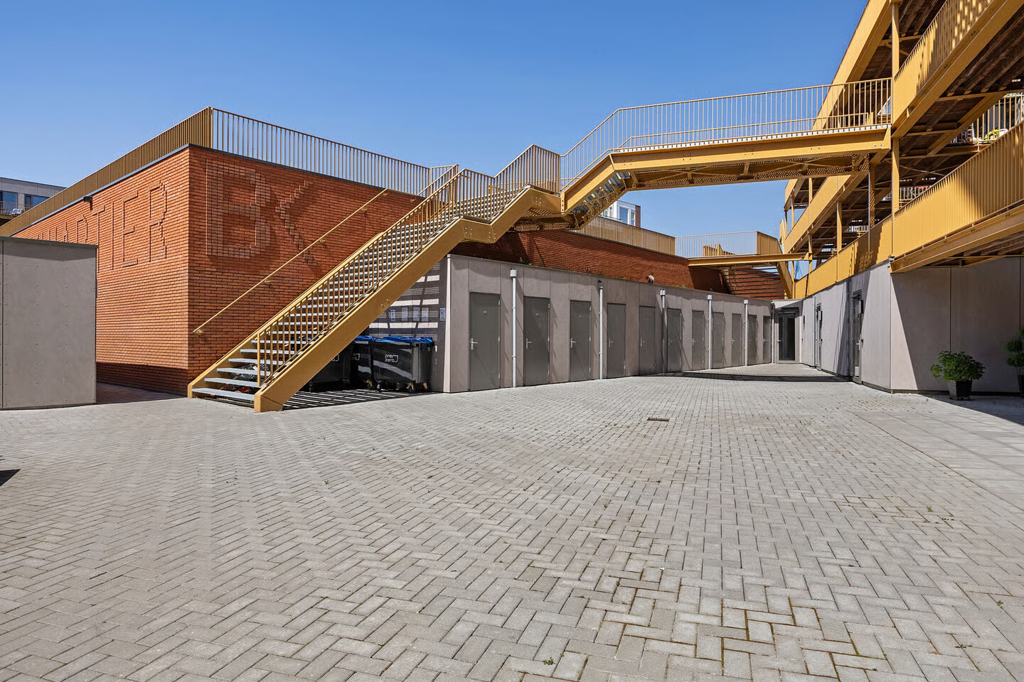 Appartement te koop: Willemstraat 68, Delfzijl