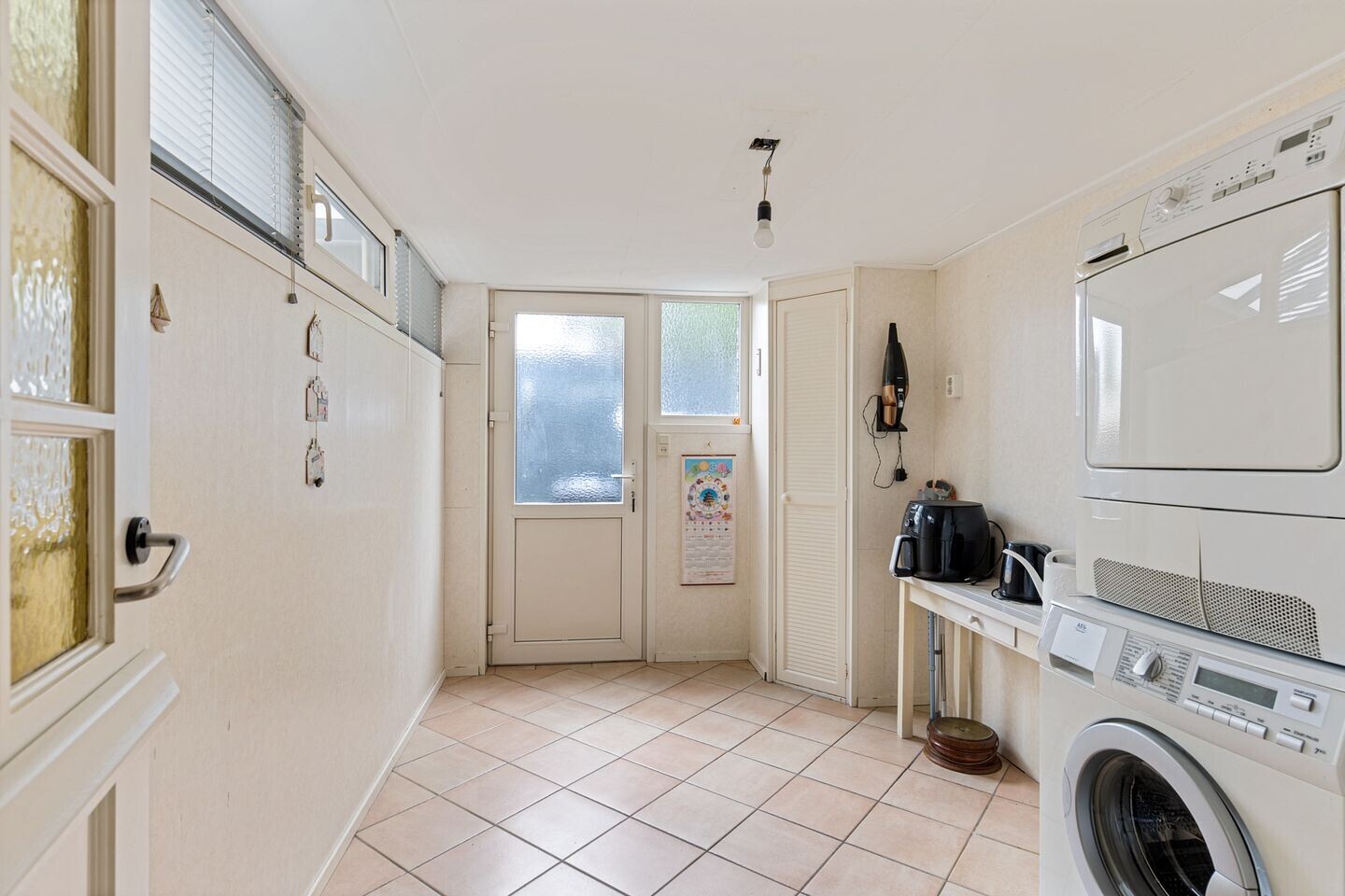 Tussenwoning te koop: Tichelwerk 44, Delfzijl