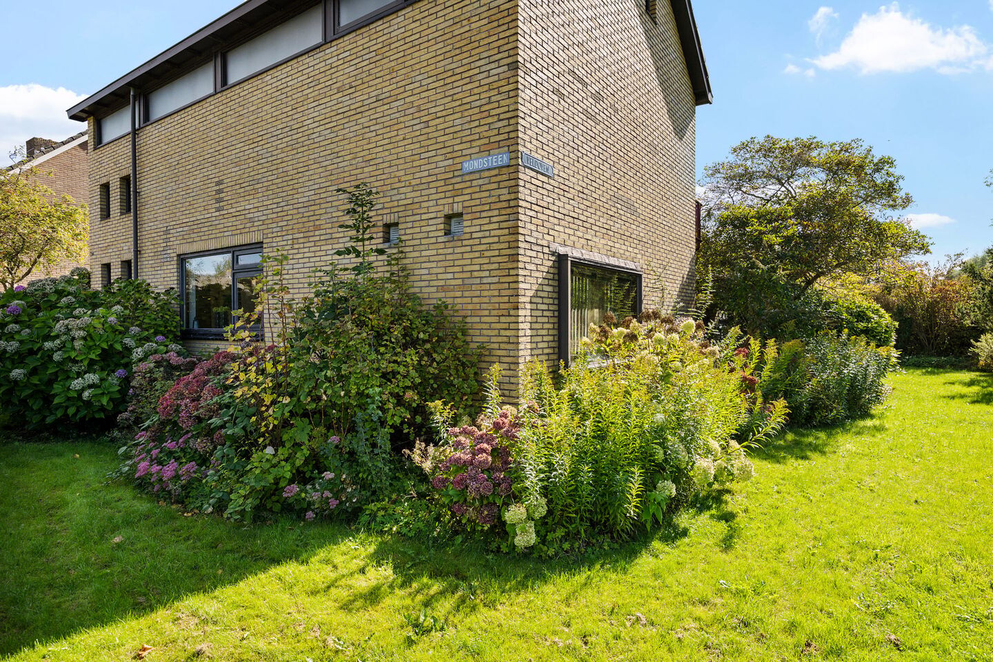 Vrijstaande woning te koop: Mondsteen 26, Delfzijl