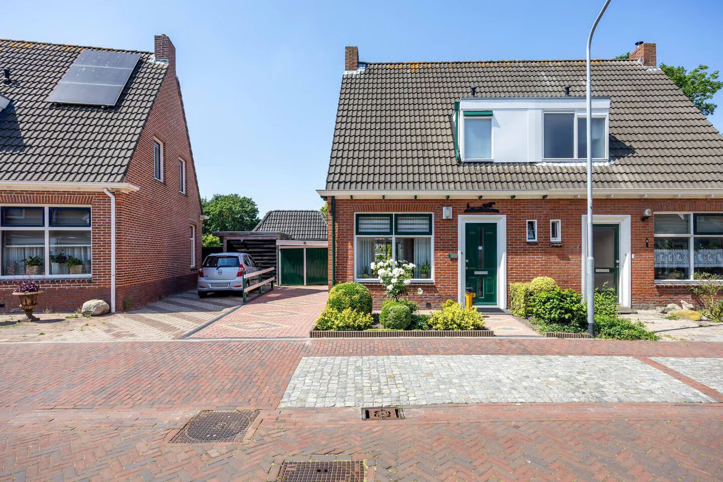Twee-onder-één-kap te koop: Hindrik Jagerstraat 3, Farmsum