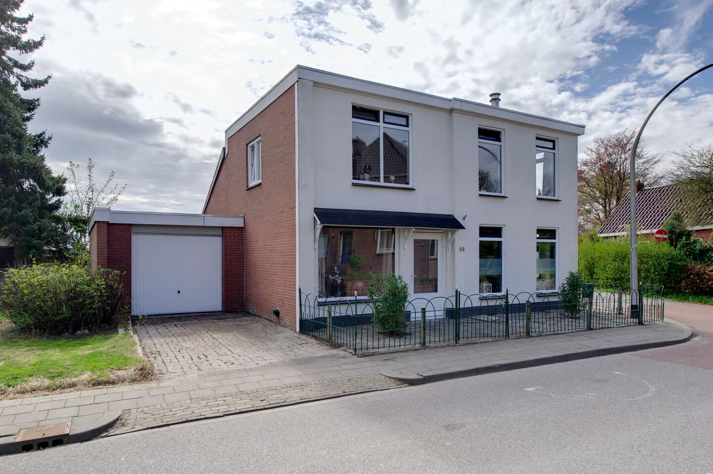 Vrijstaande woning te koop: Hoofdstraat 84, Nieuwolda