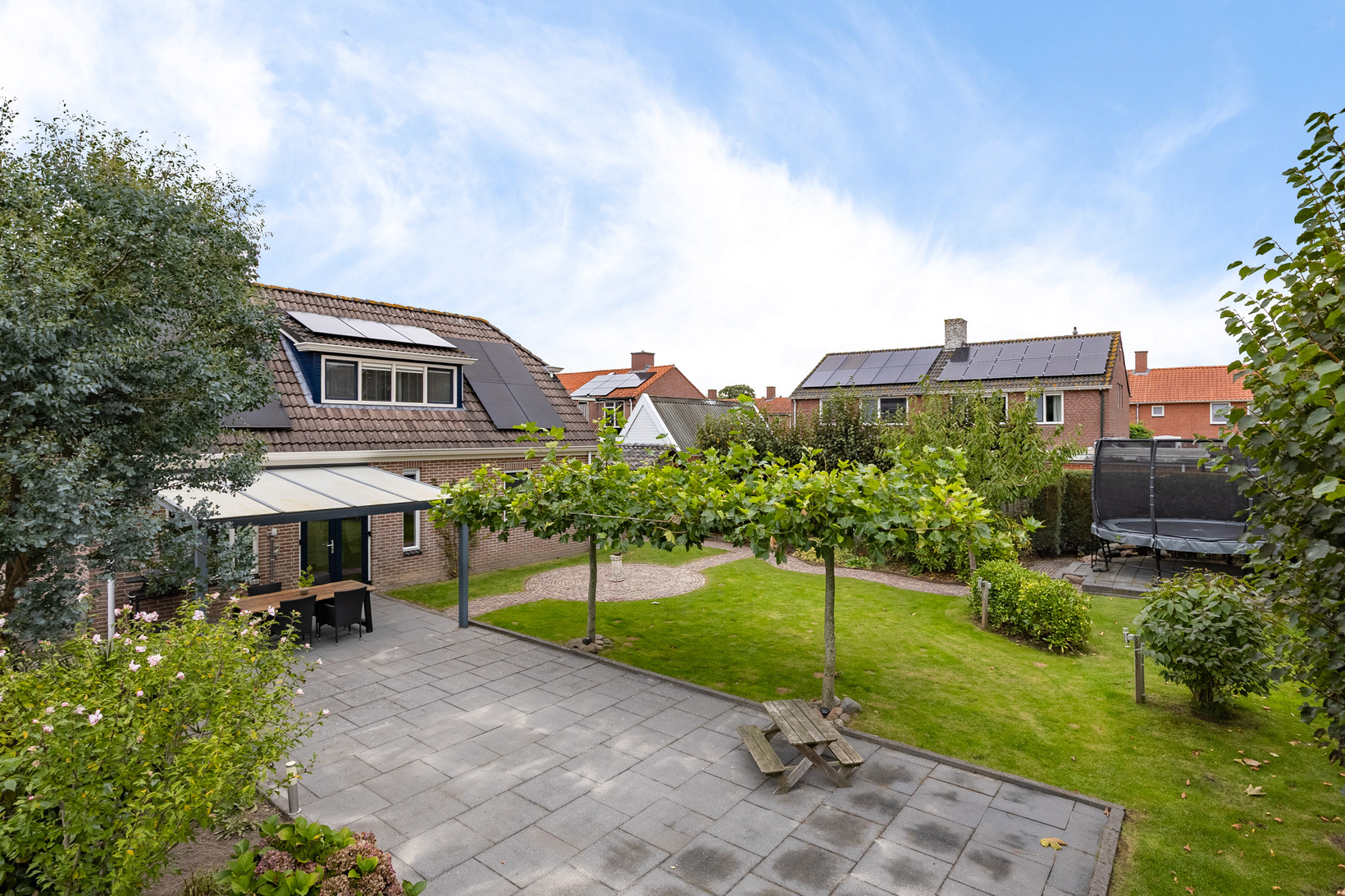 Vrijstaande woning te koop: de Linden 6, Wagenborgen