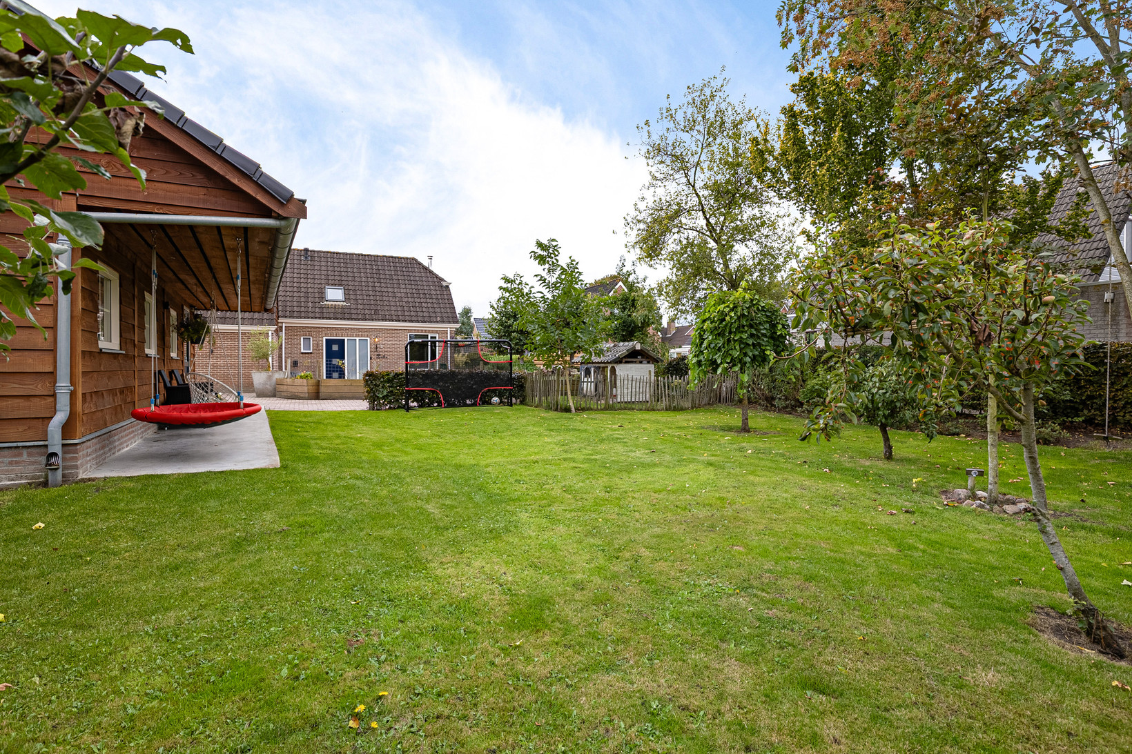 Vrijstaande woning te koop: de Linden 6, Wagenborgen