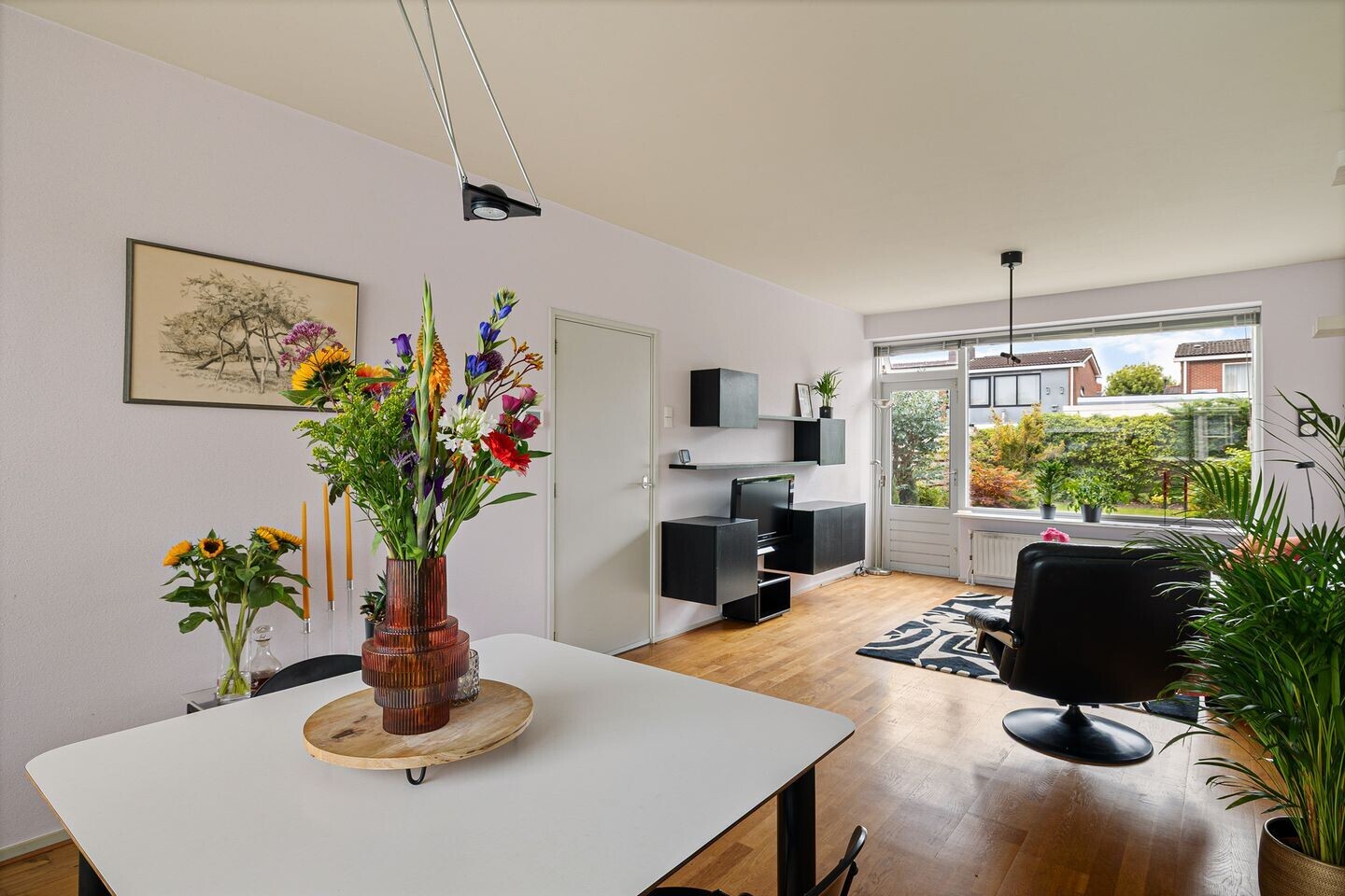 Tussenwoning te koop: Grachtstraat 10, Winsum