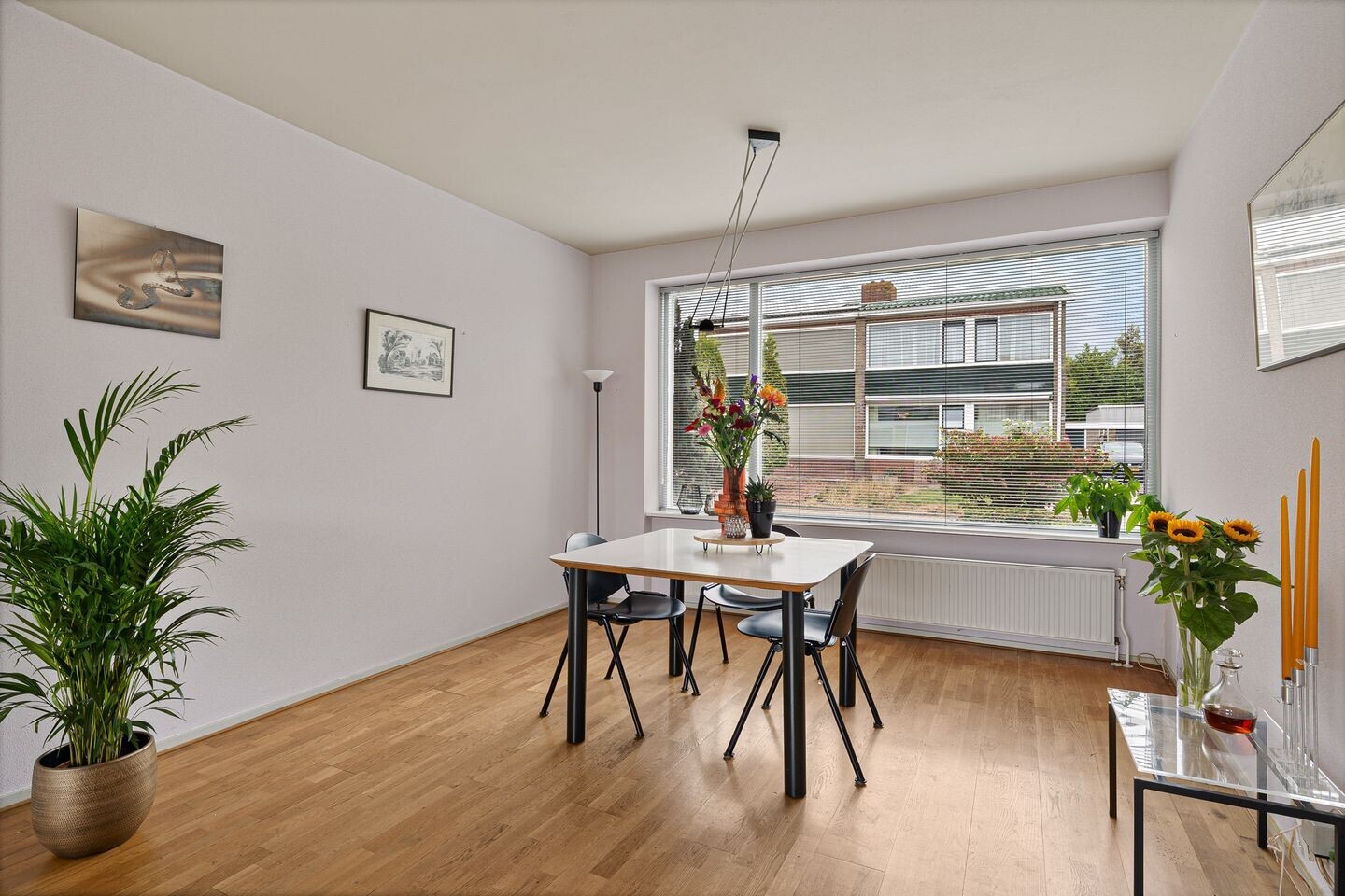 Tussenwoning te koop: Grachtstraat 10, Winsum