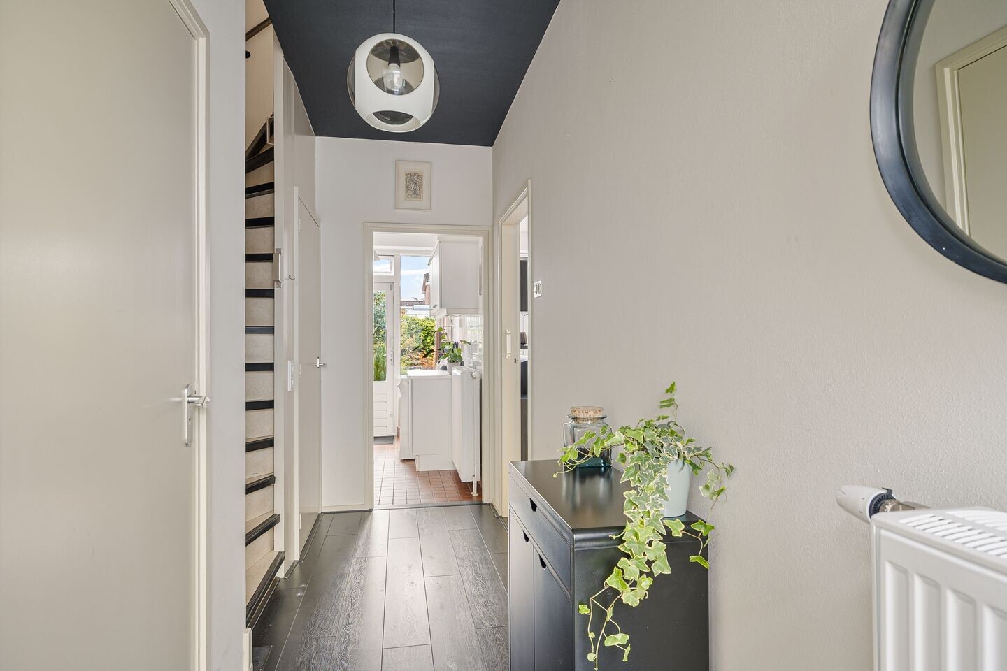 Tussenwoning te koop: Grachtstraat 10, Winsum