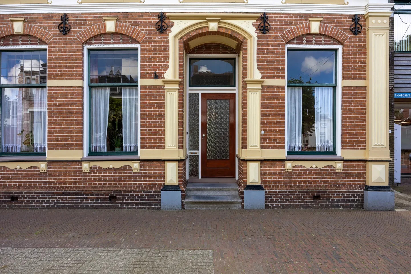Vrijstaande woning te koop: Hoofdstraat-West 15, Uithuizen