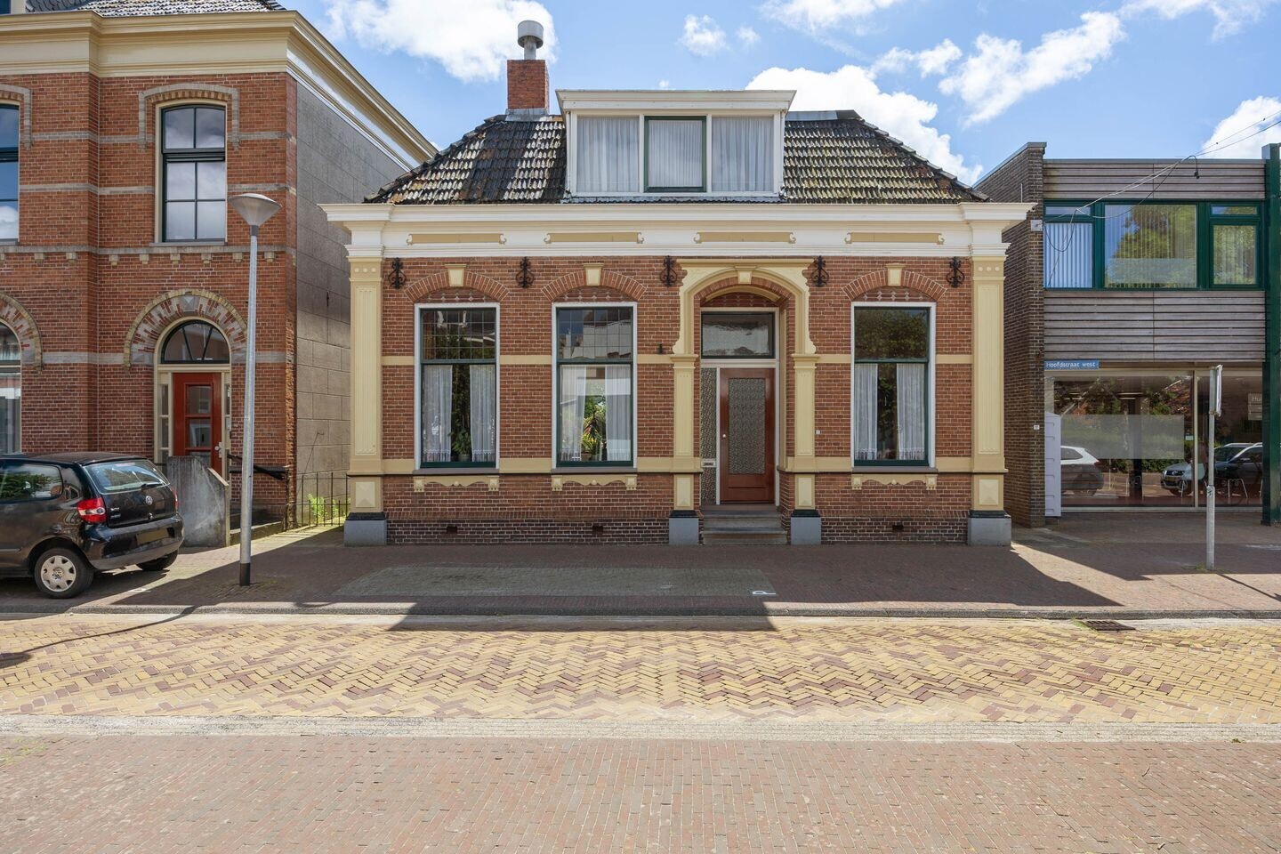 Vrijstaande woning te koop: Hoofdstraat-West 15, Uithuizen