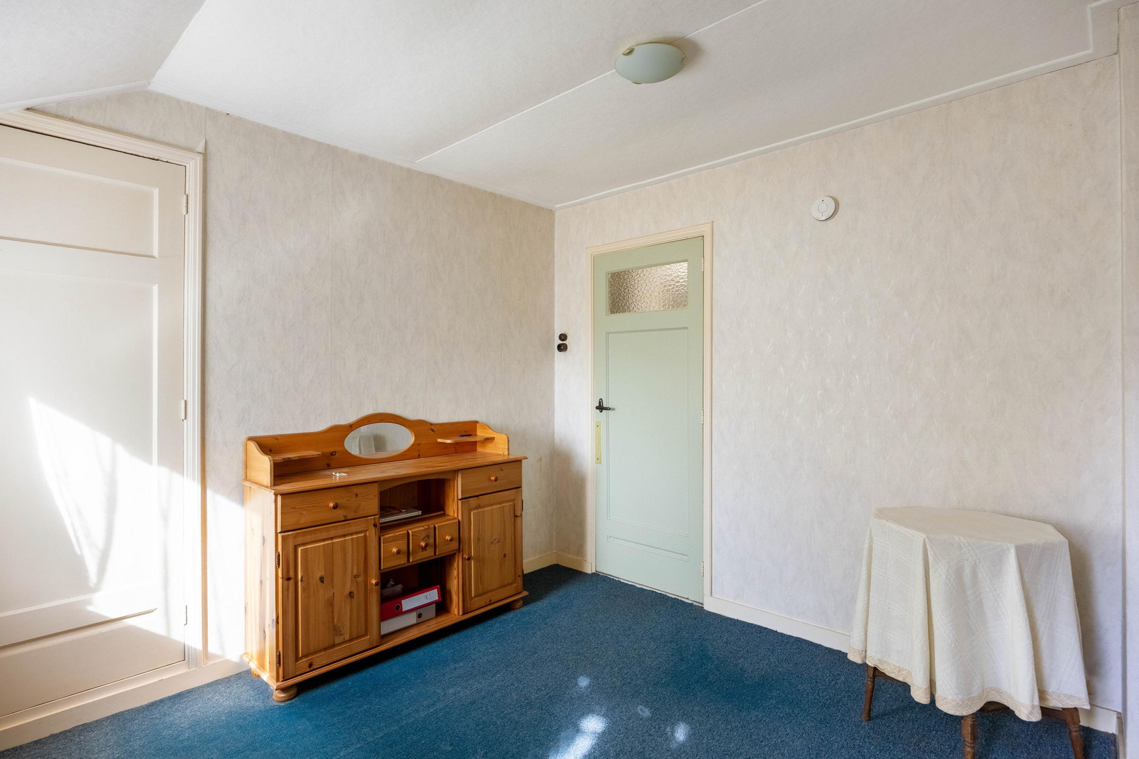 Twee-onder-één-kap te koop: Oosterstationsstraat 25, Uithuizen