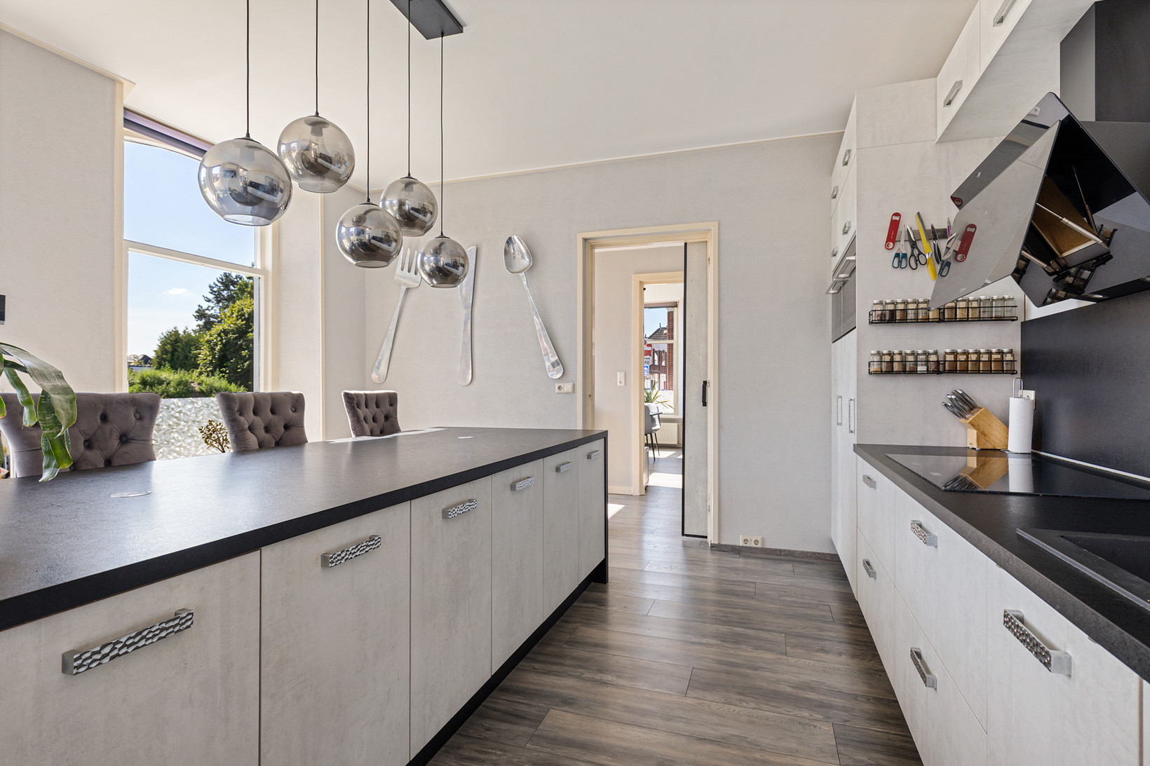 Tussenwoning te koop: Leeuwstraat 11, Uithuizen
