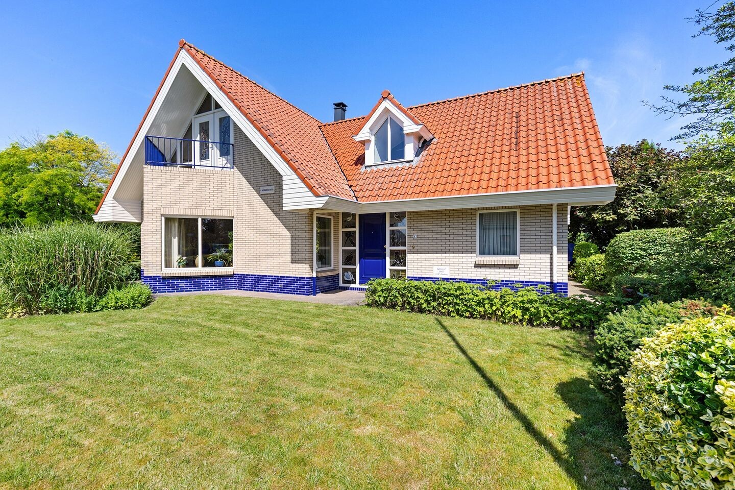 Vrijstaande woning te koop: Hoofdstraat 53, Uithuizermeeden