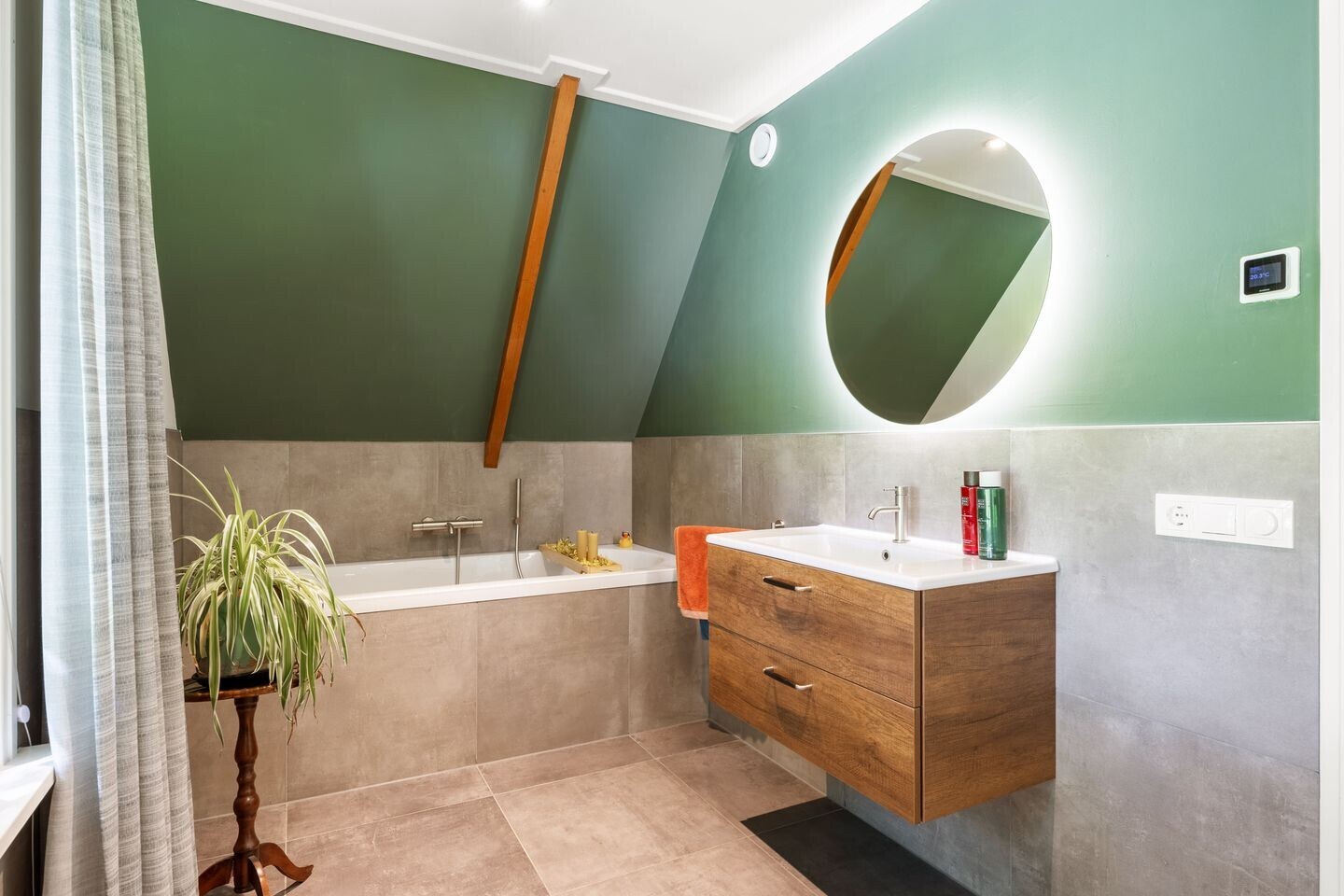 Vrijstaande woning te koop: Westervalge 20, Warffum
