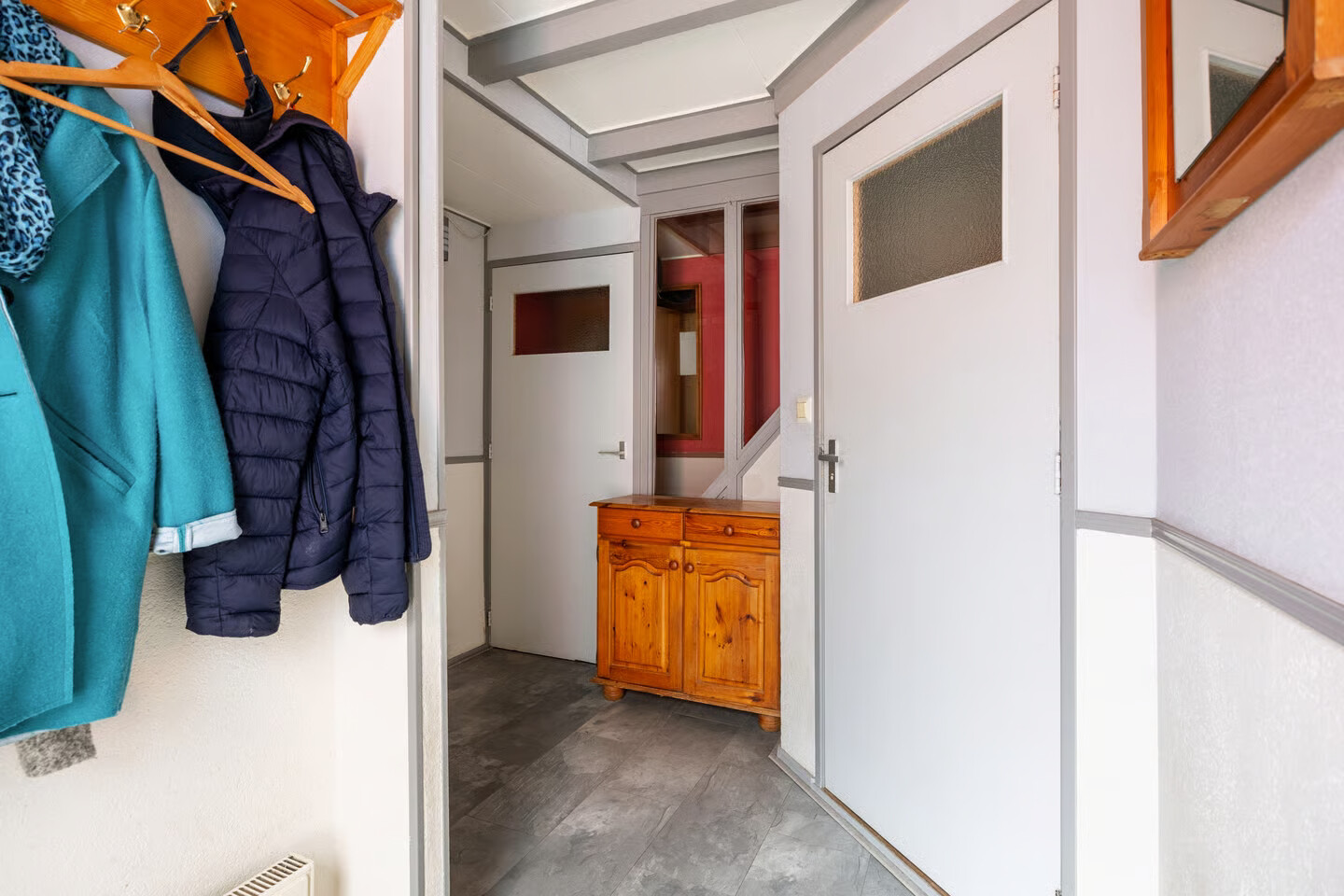 Twee-onder-één-kap te koop: Redger van Bolhuisstraat 14, Warffum