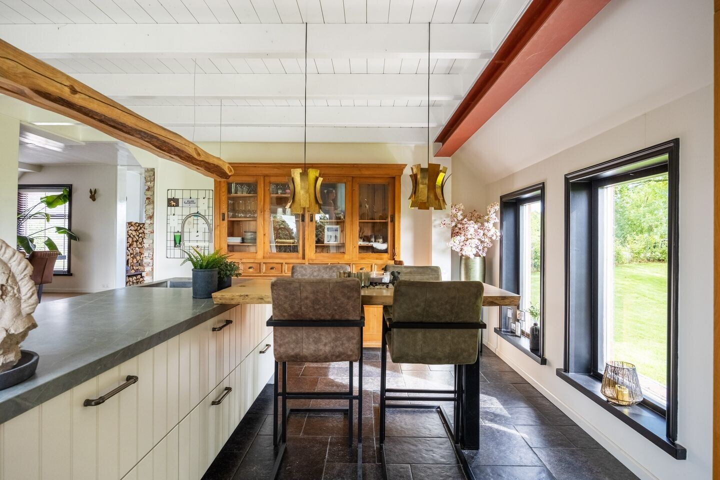 Vrijstaande woning te koop: tolweg 2, Westerwijtwerd