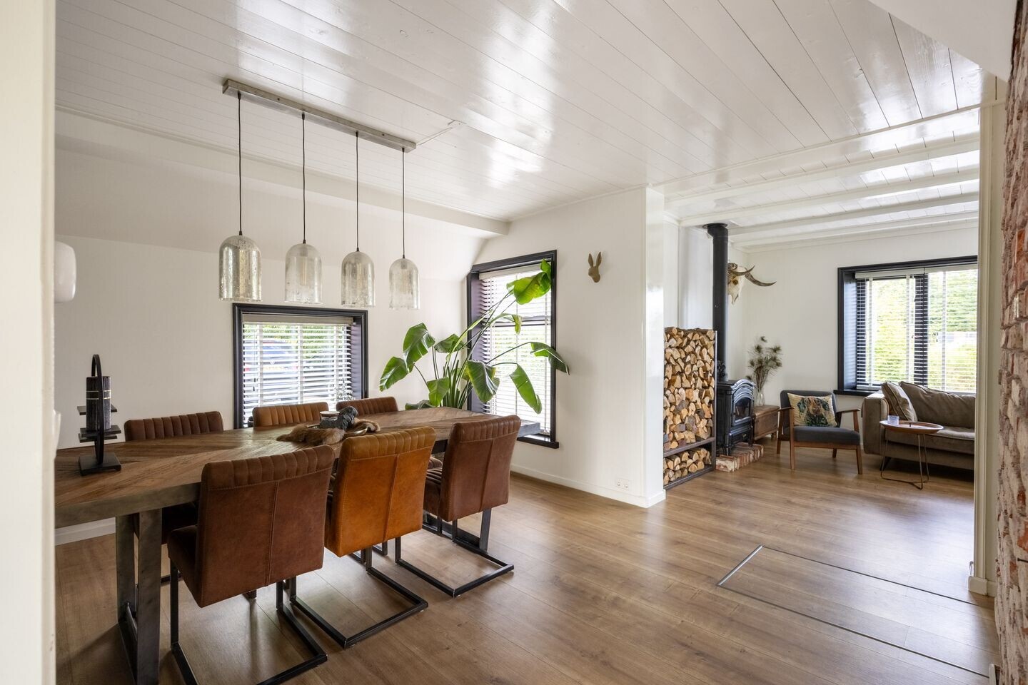Vrijstaande woning te koop: tolweg 2, Westerwijtwerd