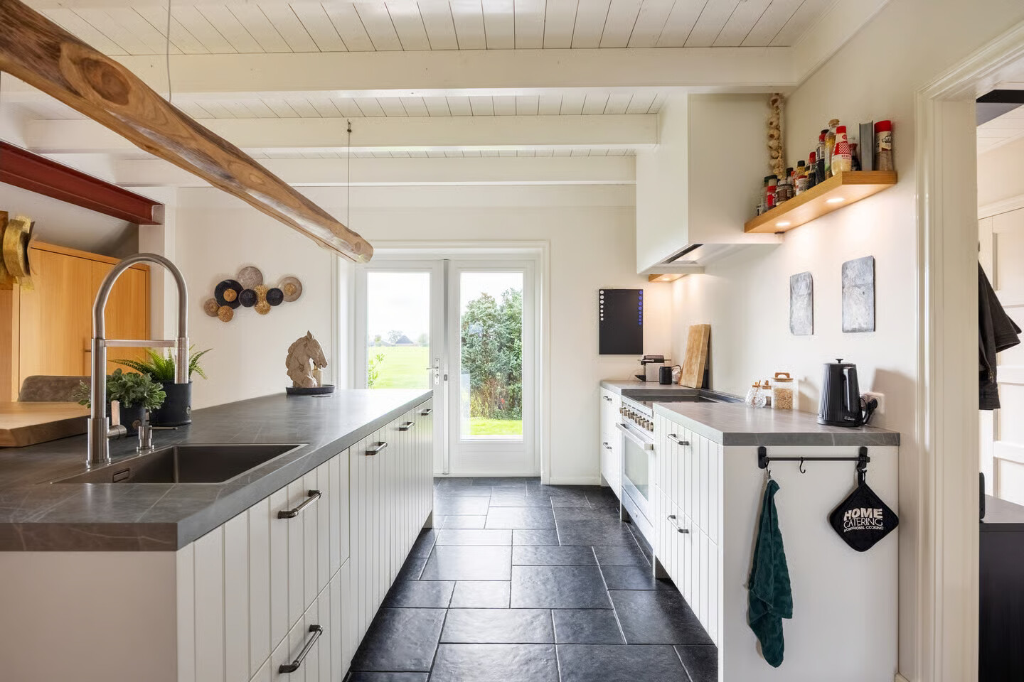 Vrijstaande woning te koop: tolweg 2, Westerwijtwerd